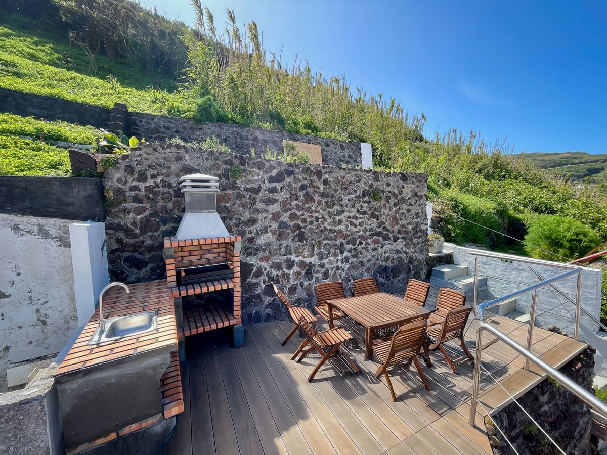 Casa Tarapacana outdoor terrace and view